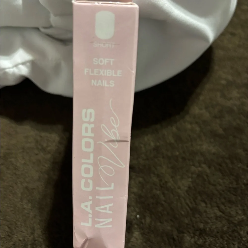 L.A. Colors Nail Tip Kit with Glue and File